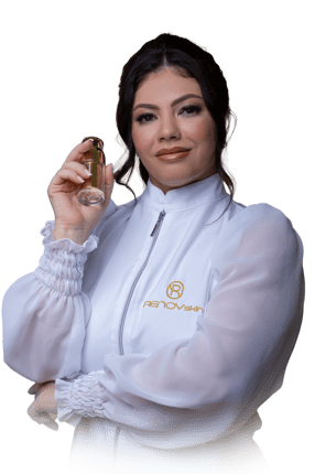 Monique Camargos aplicando tratamento